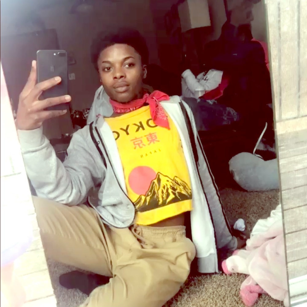 Meet your Posher, The XxProjextxX. Posting items🔜